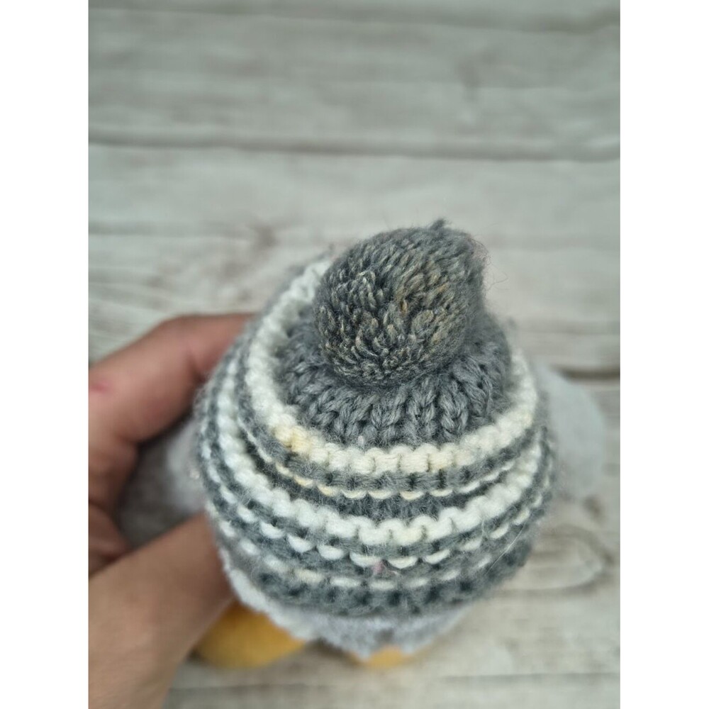 Jellycat Bashful Bobble Hat Penguin - Picture 2 of 6